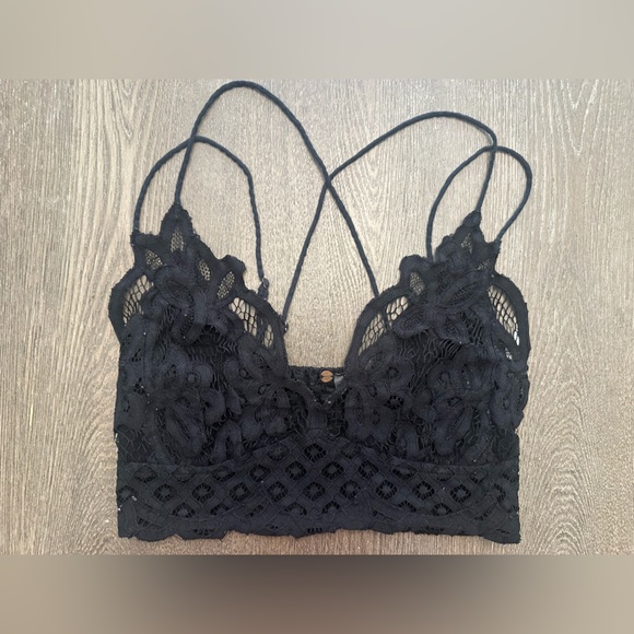 FREE PEOPLE BLACK LACE STRAPPY BRALETTE - Size Small SKU:444 - Picture 1 of 5